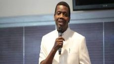 Pastor Enoch Adeboye Photo