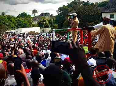 Oshiomhole Addressing a Rally at Iyamho Photo