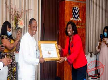 Captain Hosa receiving his Forbes Award