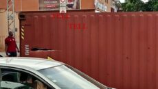 Fallen Containerised Truck Causing Traffic Gridlock at Agidingbi, Ikeja (Photo and Video)