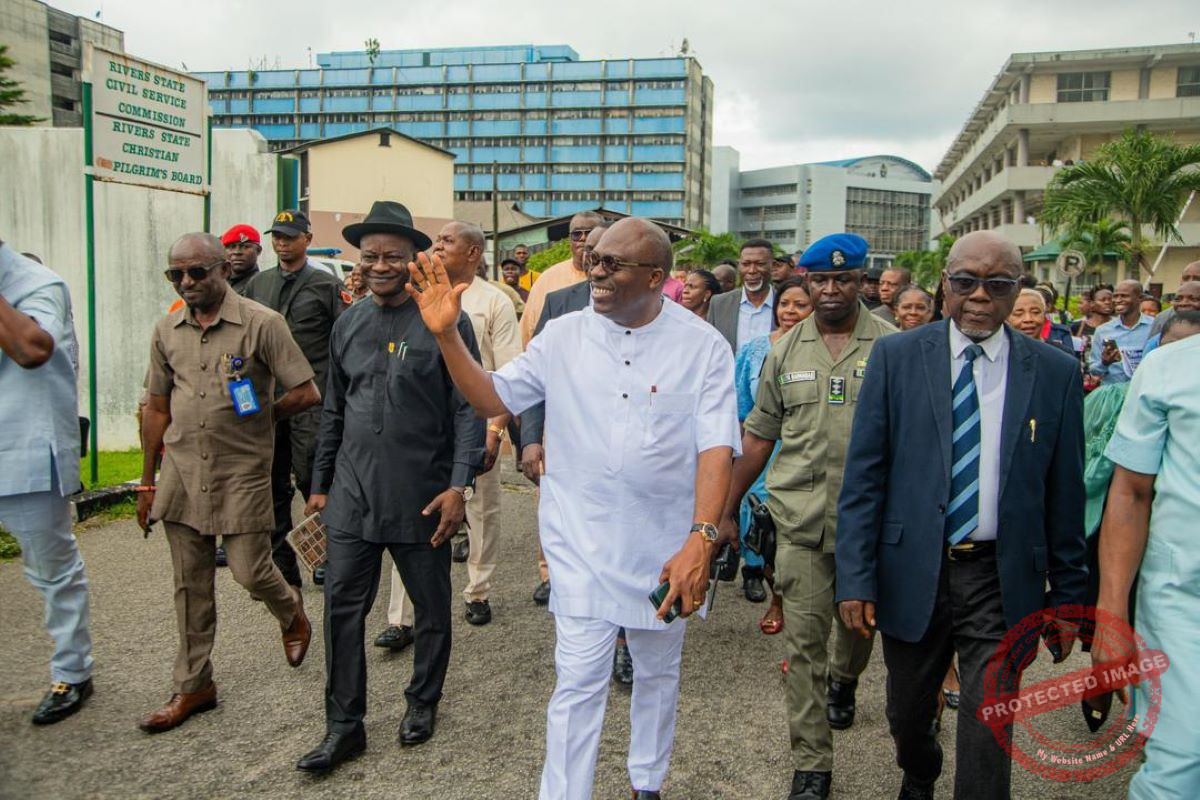 Siminalayi Fubara, as he went round the Secretariat complex in Port Harcourt on Thursday