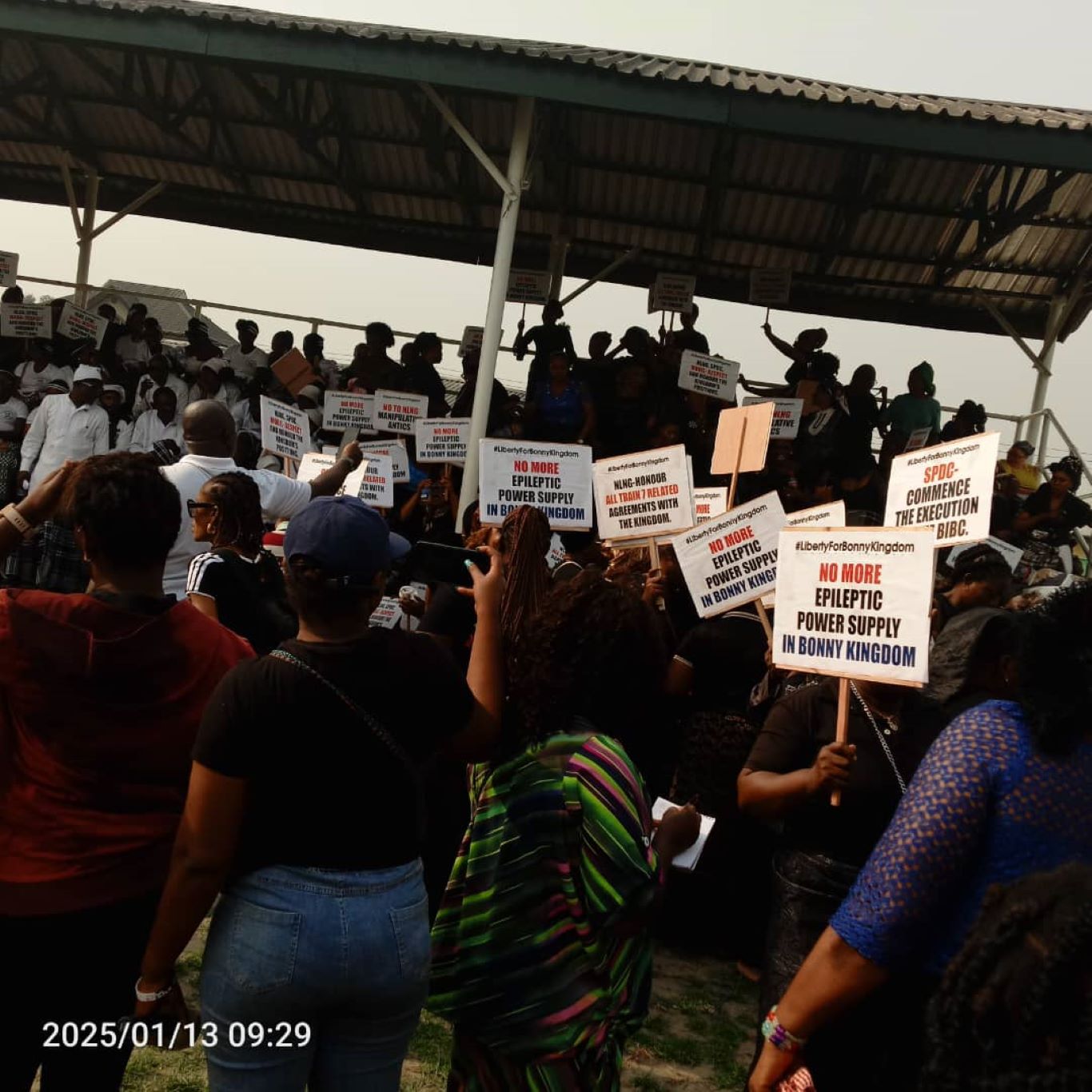Bonny youths suspend shutdown of Nigeria's oil export terminal